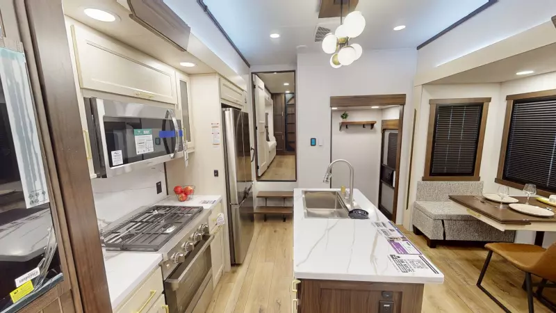 381MUD Floorplan Main Room